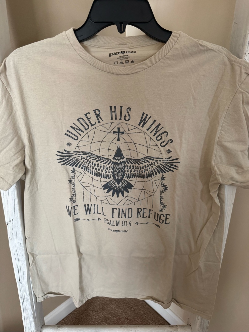 Truth Women's Beige Graphic 'Under His Wings' Short Sleeve Tee